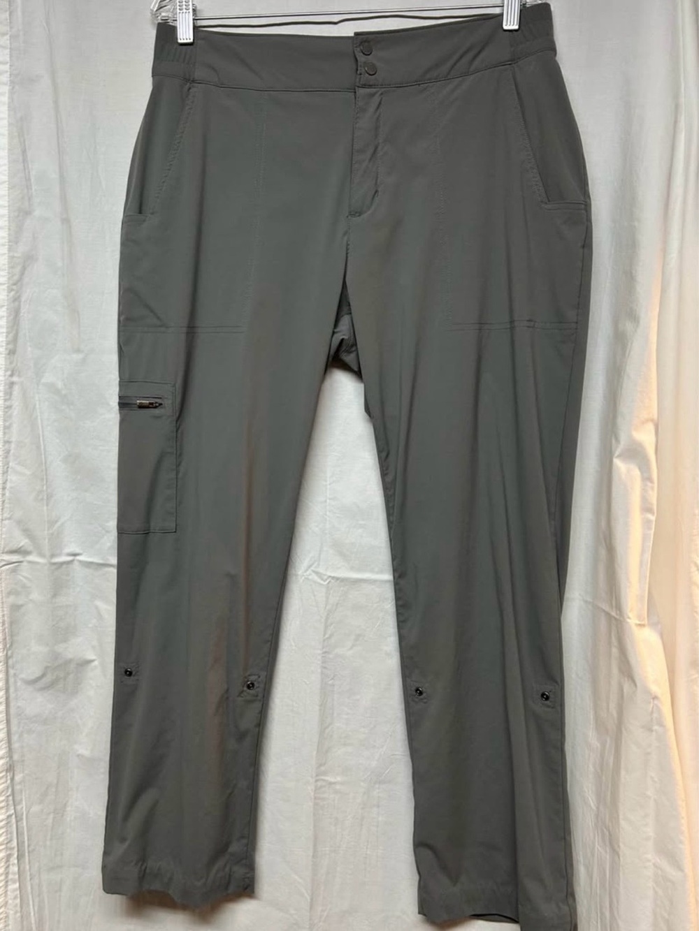 Women’s Grey Performance Cargo Pants by Columbia